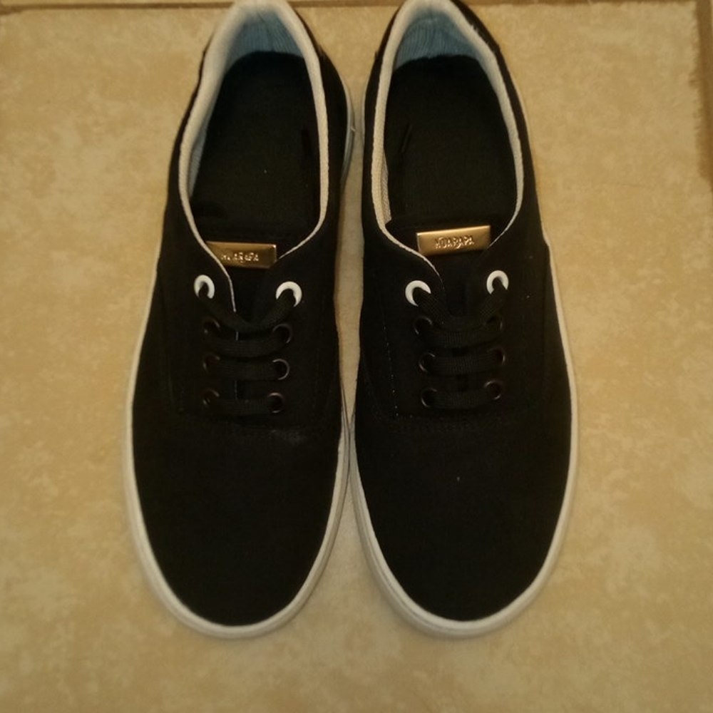 Huarapa black canvas shoes